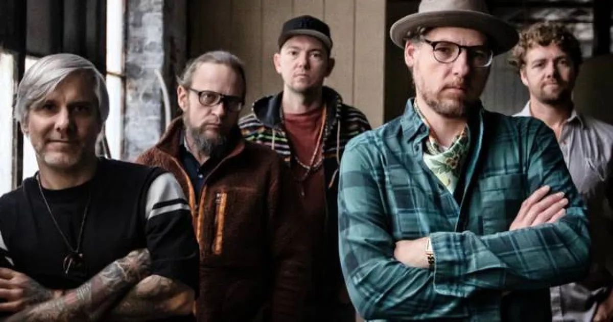 The Infamous Stringdusters Members The Infamous Stringdusters - Bluegrass Lyrics